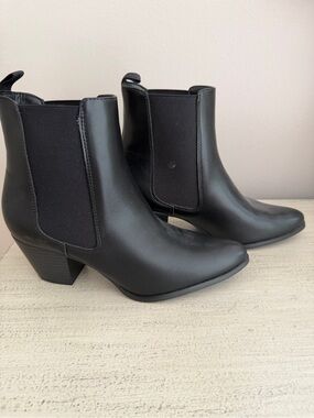 GAP Black Chelsea Ankle Boots with Block Heel